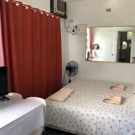 The Mansion - 2 Pax Solo Budget Room Near Airport Terminal Манила Экстерьер фото